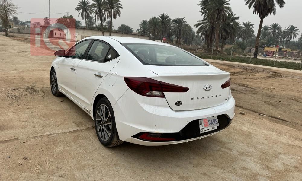 هيونداي النترا